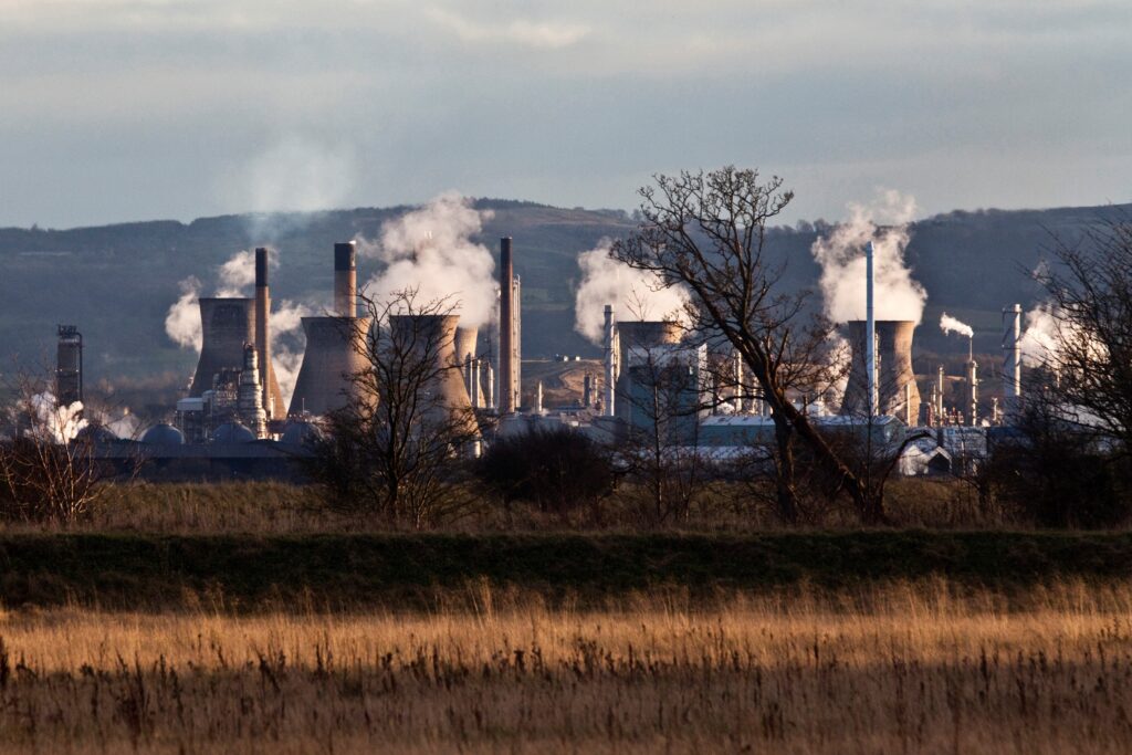 Grangemouth oil refinery © David Palmar (rspb-images.com)